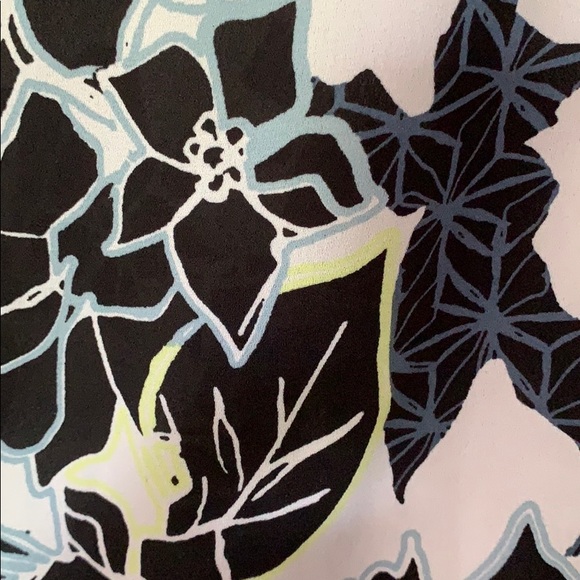 Top - Picture 5 of 6